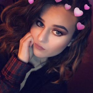 Meet your Posher, Alina